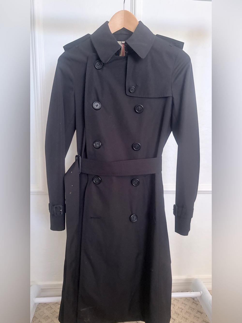 NWOT Burberry London Ivybridge Black Trench Coat - 4R